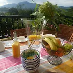 La Croix Basque ベッド・アンド・ブレックファスト シブール