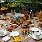 La Croix Basque ベッド・アンド・ブレックファスト シブール