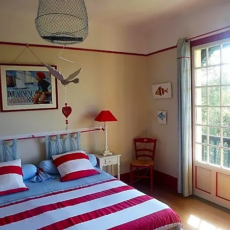 Bed & Breakfast La Croix Basque 4*