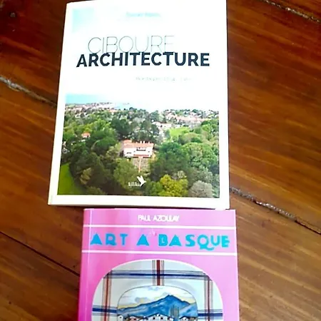 Oda ve Kahvaltı La Croix Basque Ciboure