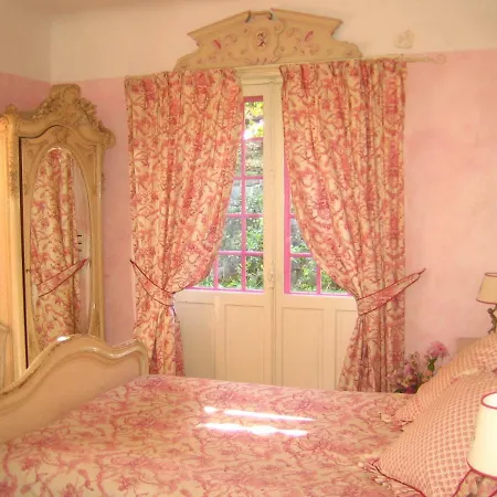 La Croix Basque 住宿加早餐酒店 西布勒