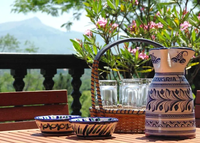 La Croix Basque Bed & Breakfast