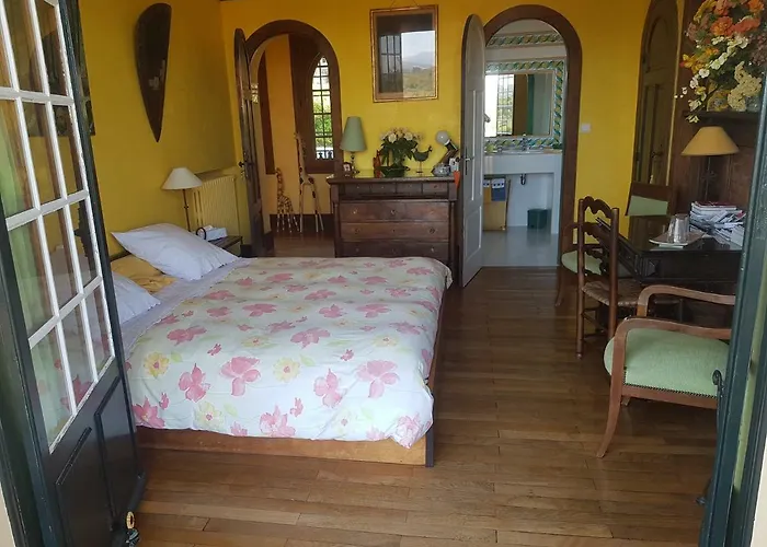 Frühstückspension La Croix Basque 4*